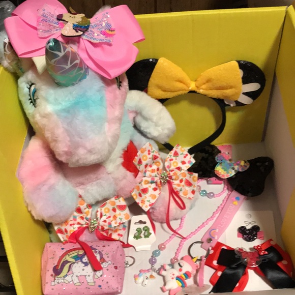UNICORN 🦄 GIRLS BUNDLE - Picture 3 of 16